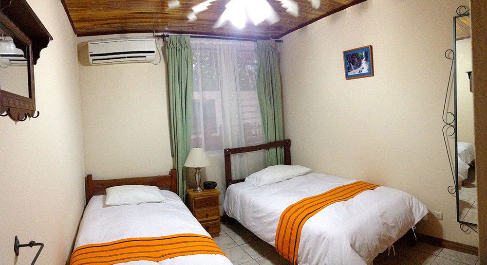 Turrialba Bed & Breakfast Ngoại thất bức ảnh