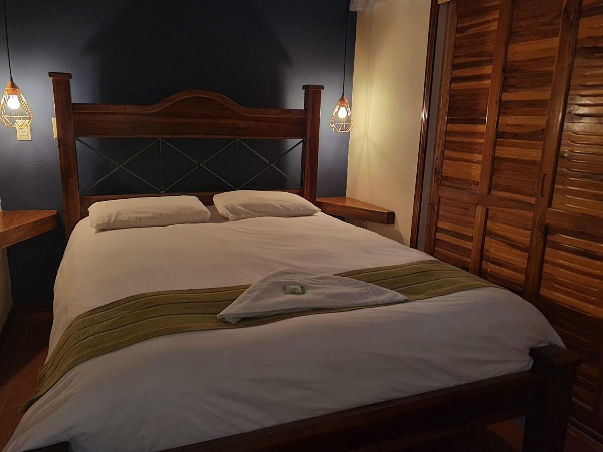 Turrialba Bed & Breakfast Ngoại thất bức ảnh